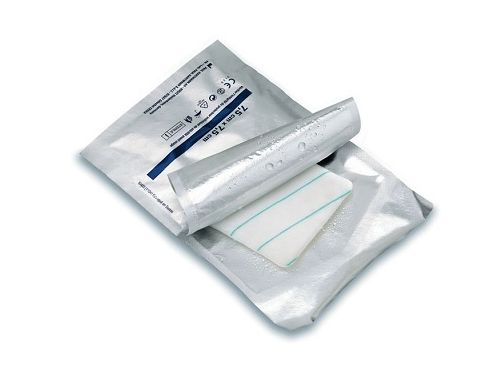 HARTMANN HYDROCLEAN PLUS / 7.5CM X 7.5CM SQUARE / BOX OF 10