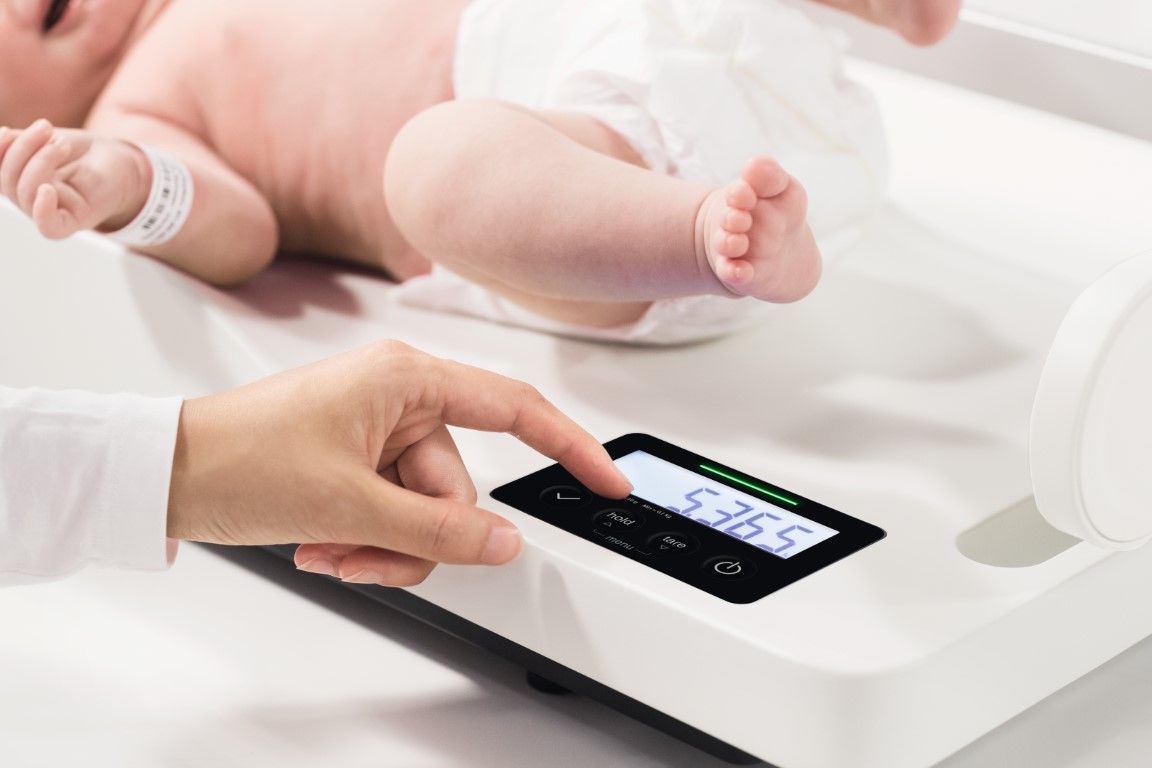 SECA EMR-VALIDATED BABY SCALE WITH WI-FI FUNCTION photo