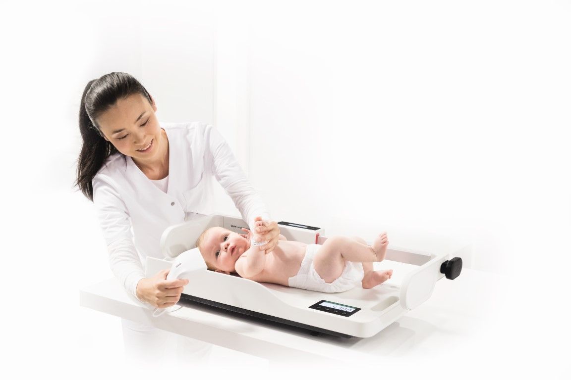 SECA EMR-VALIDATED BABY SCALE WITH WI-FI FUNCTION photo